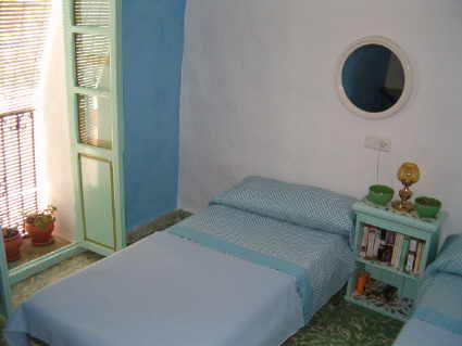 Twin Bedroom TP003
